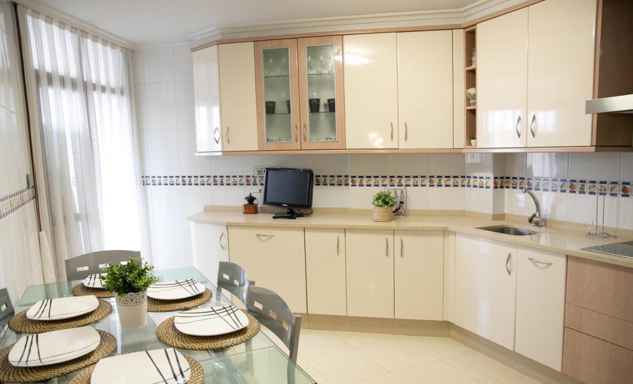 Galihost - Precioso Apartamento Con Parking En Vilagarcia Pontevedra Kültér fotó